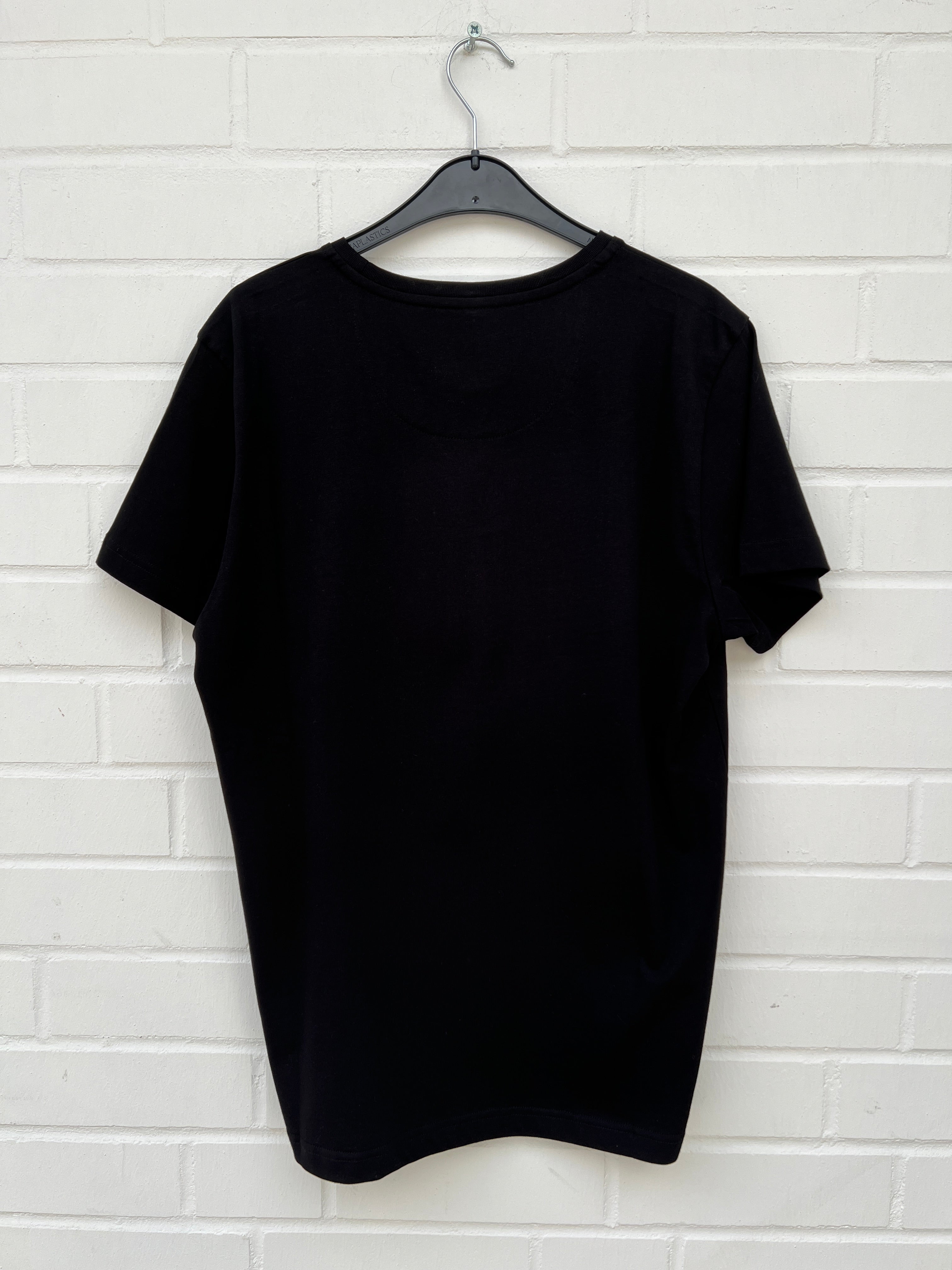 (84) Carlo Colucci Herren Tshirt schwarz
