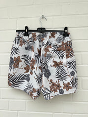 (113) Badehose weiß-braun muster