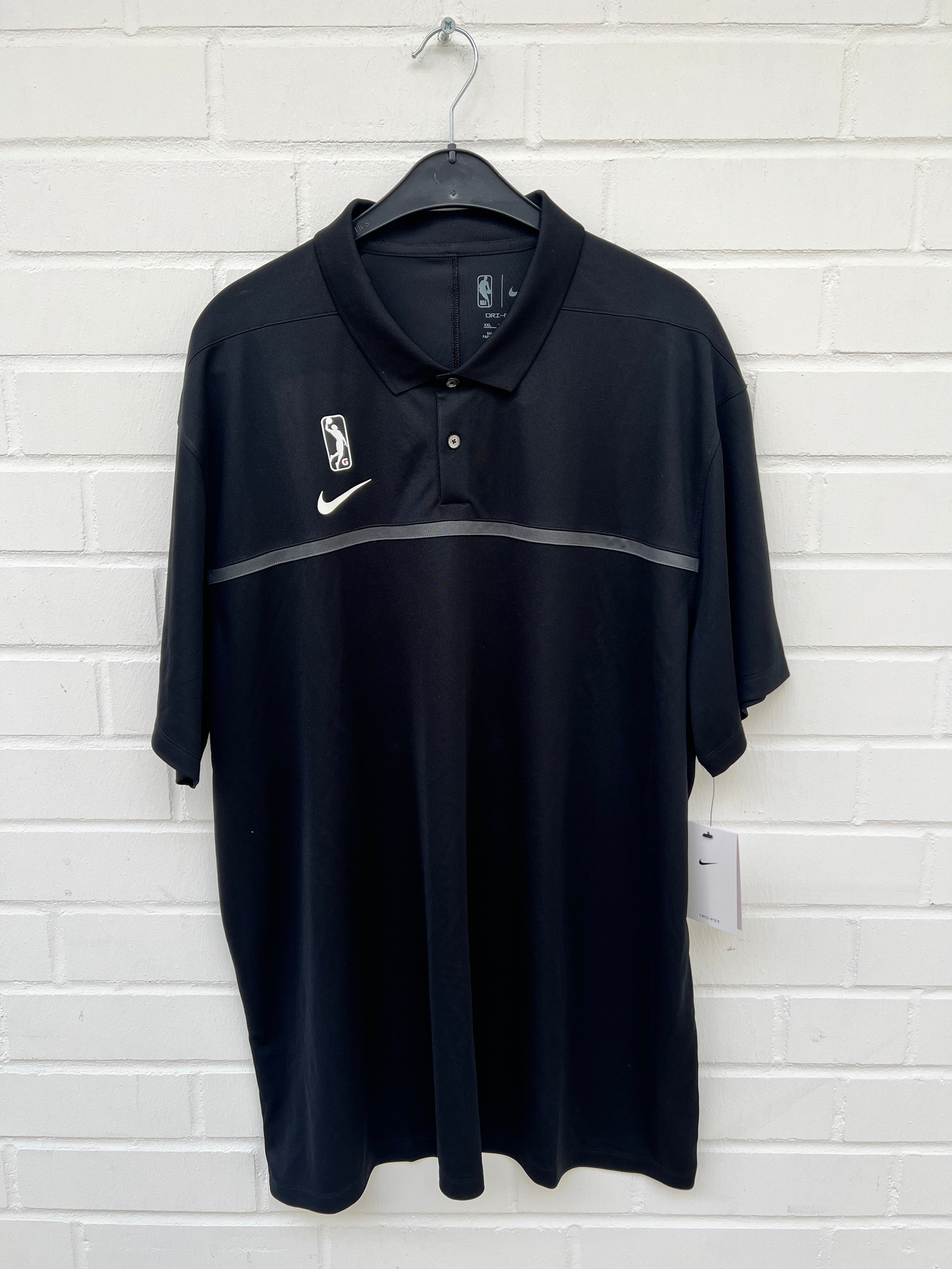 (23) NIKE Dry Fit Tshirt schwarz