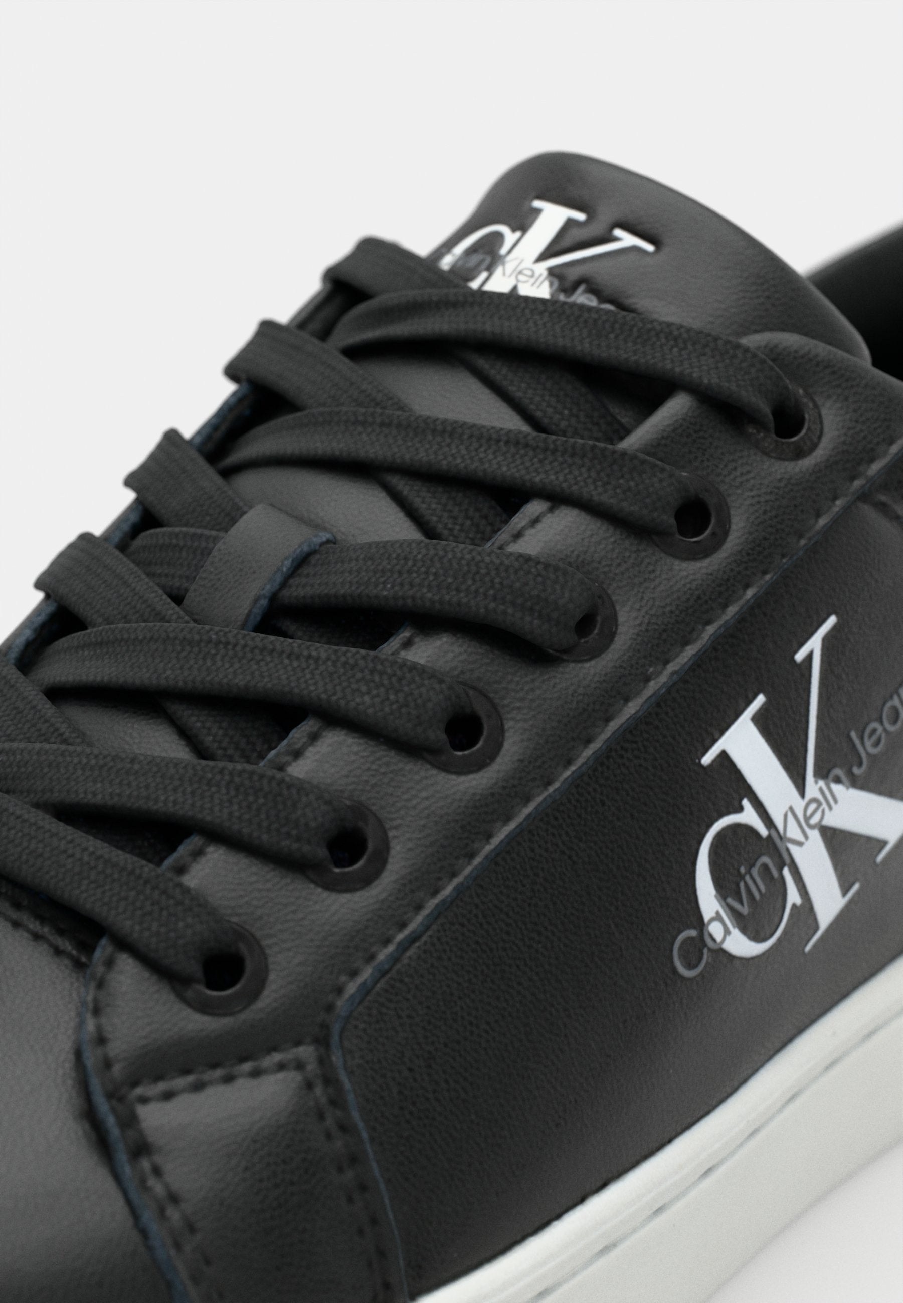 CALVIN KLEIN Classic Cupsole Laceup Low Gr.42