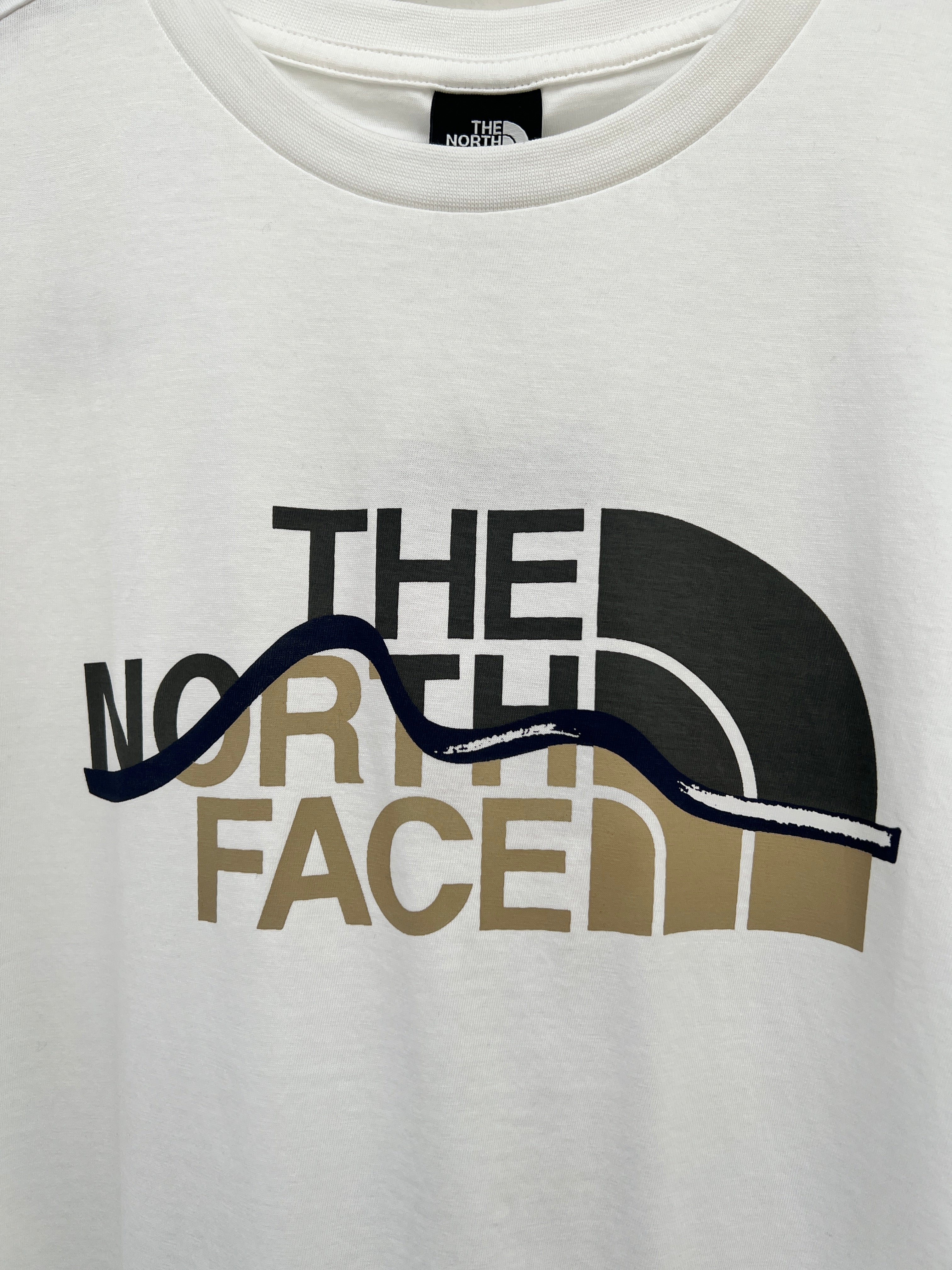 (24+25) THE NORTH FACE Tshirt weiß beige