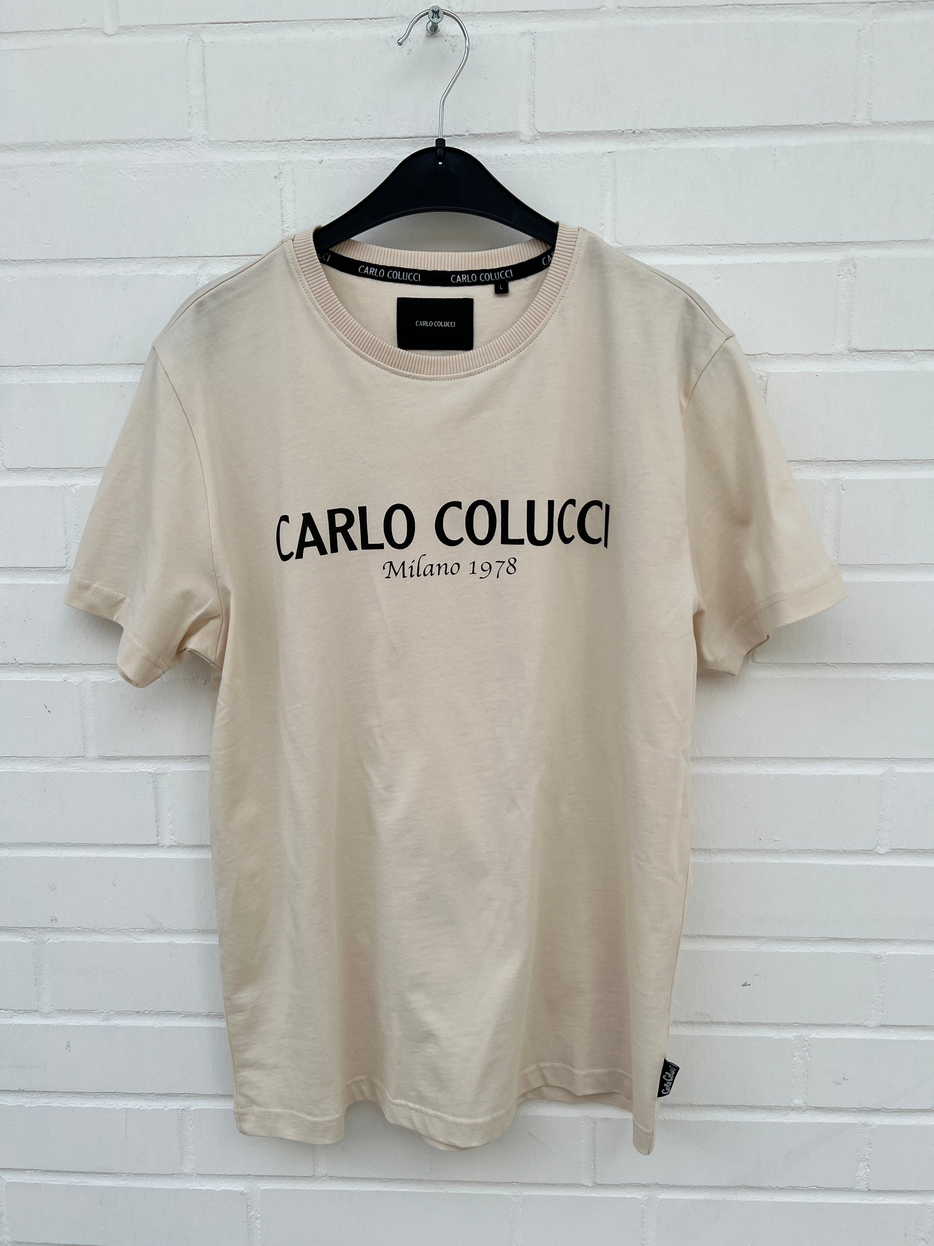 (27) Carlo Colucci Tshirt cremeweiß