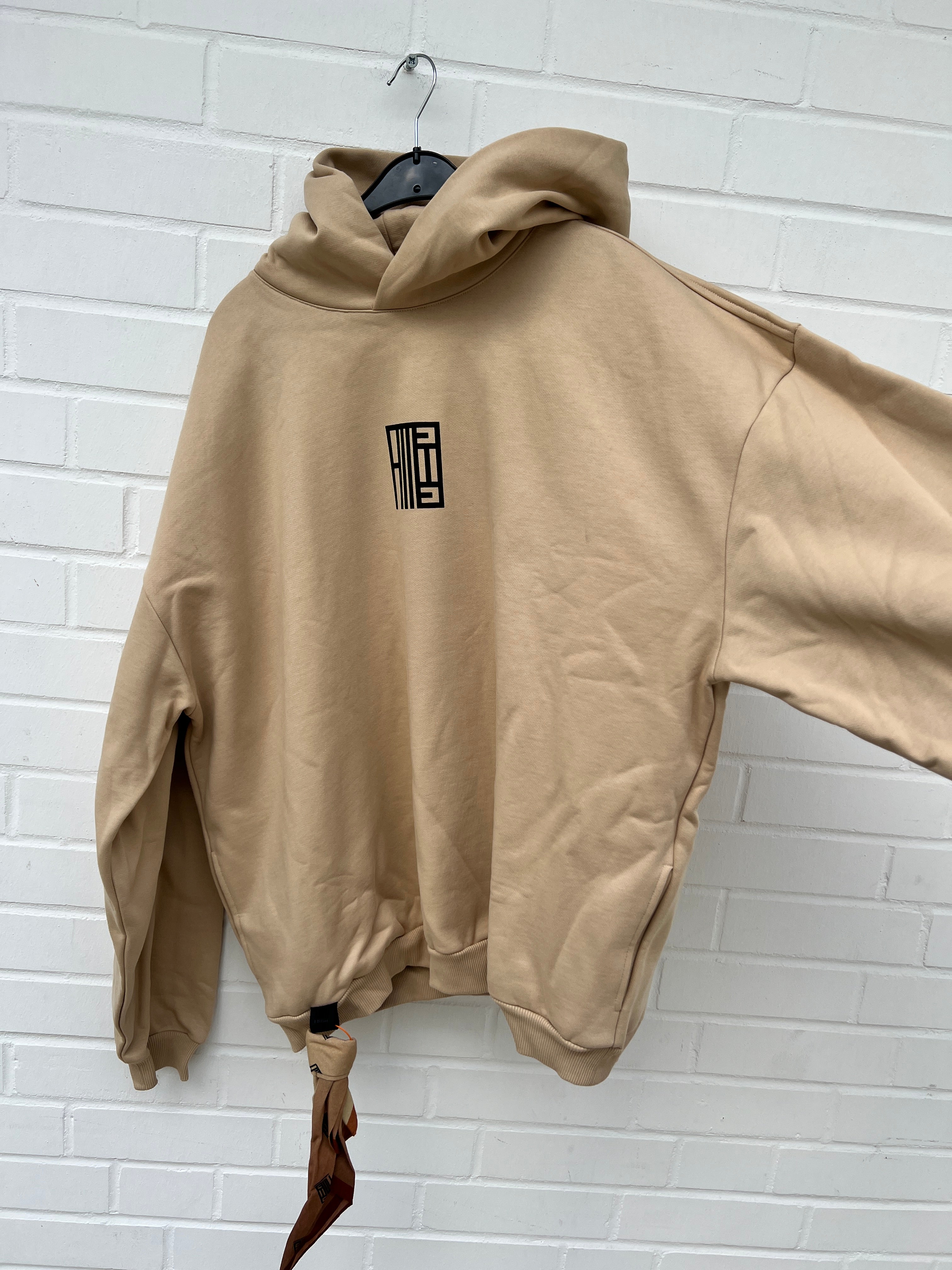(26) A.M Anzug beige