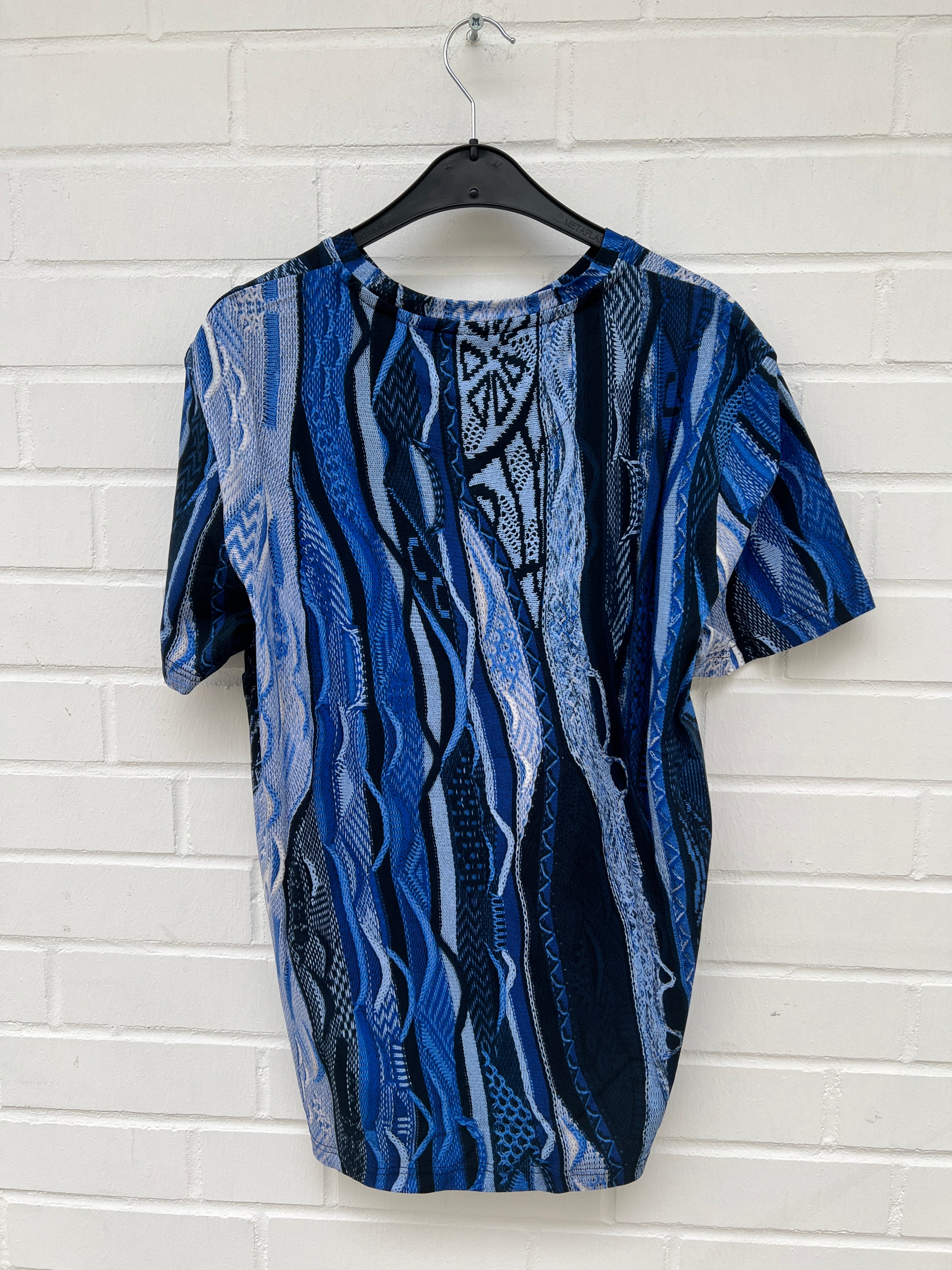 (42) Carlo Colucci Tshirt blau