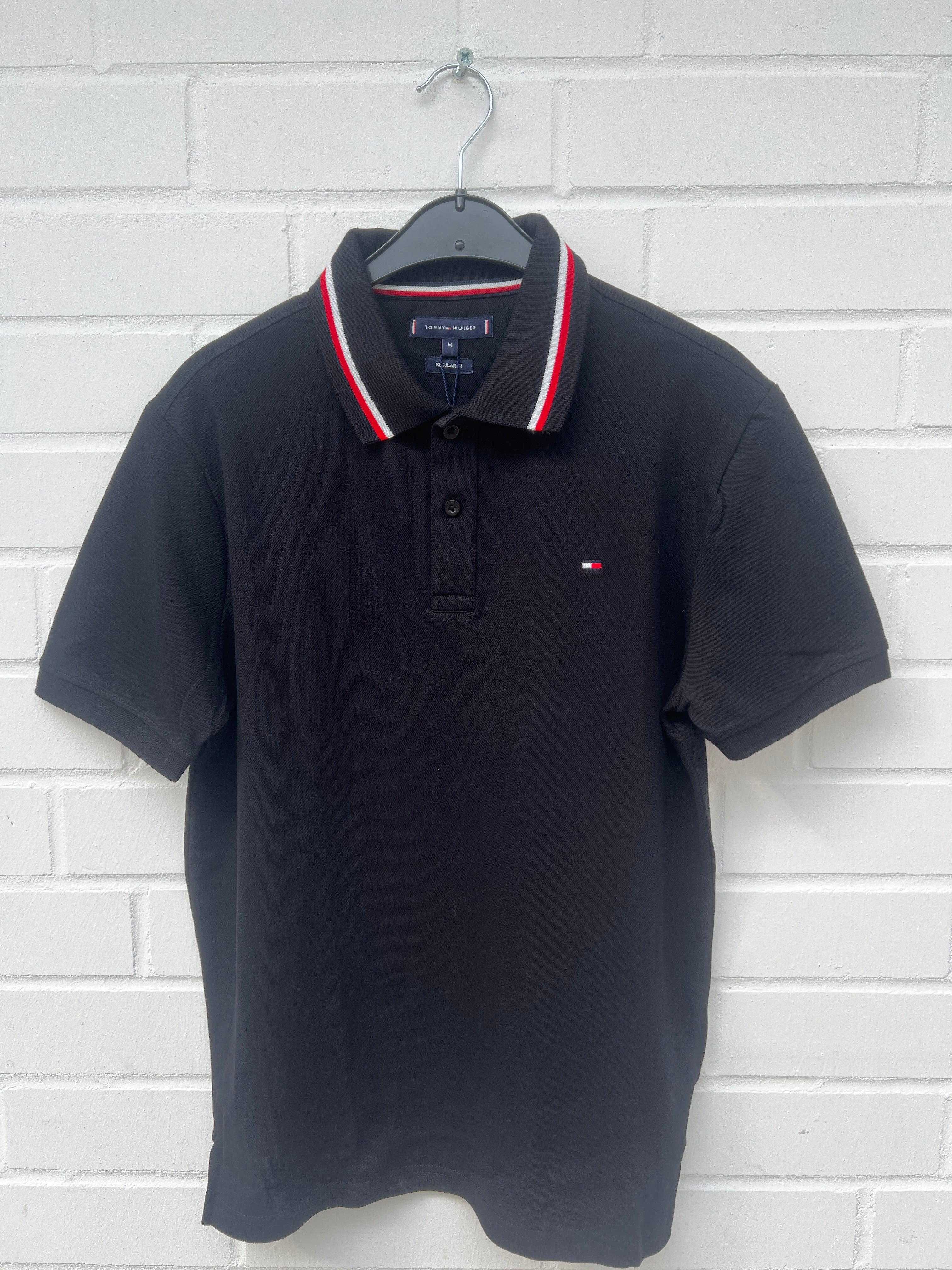 (46) TOMMY HILFIGER Poloshirt schwarz