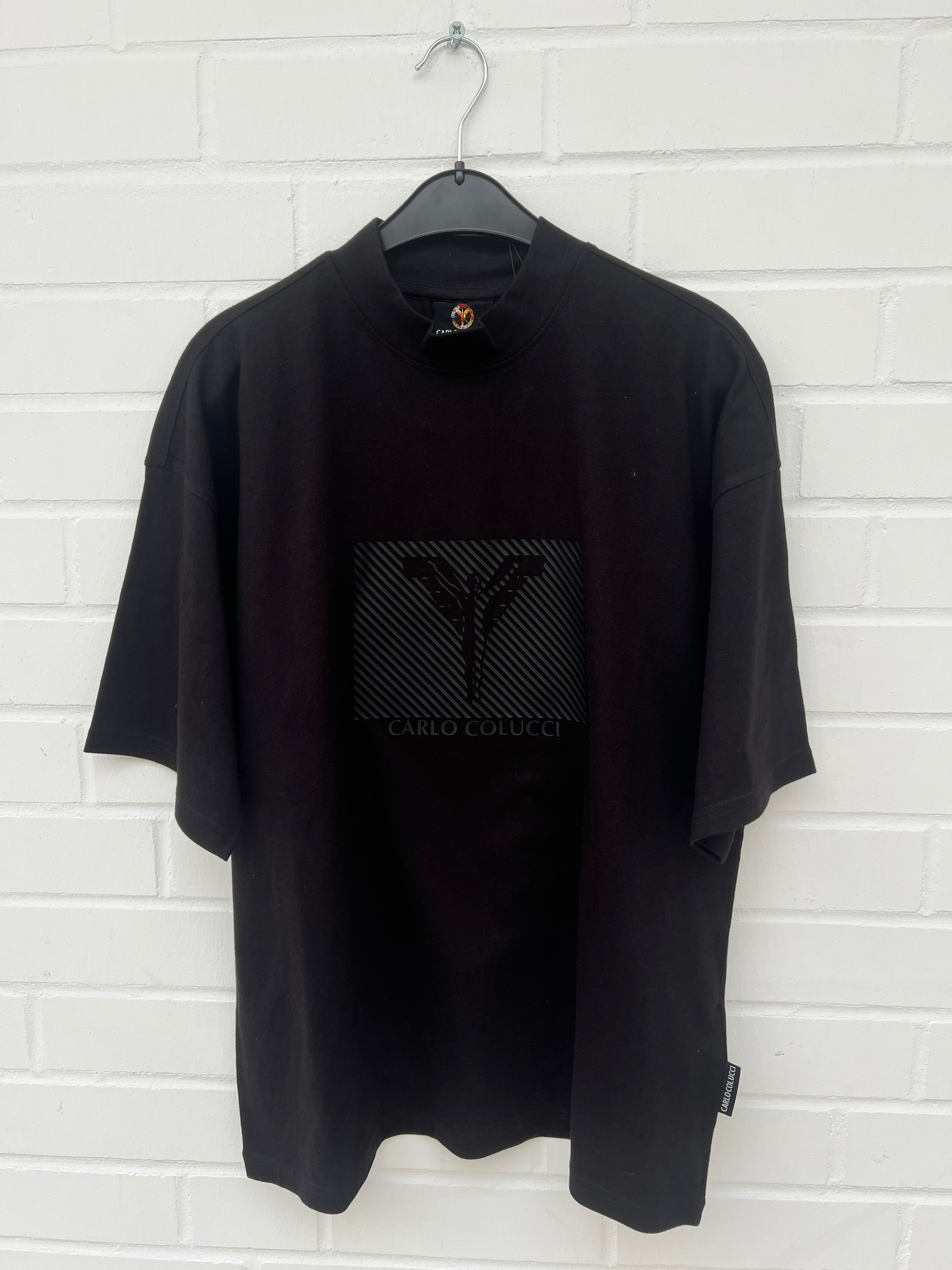 (43) Carlo Colucci Tshirt schwarz