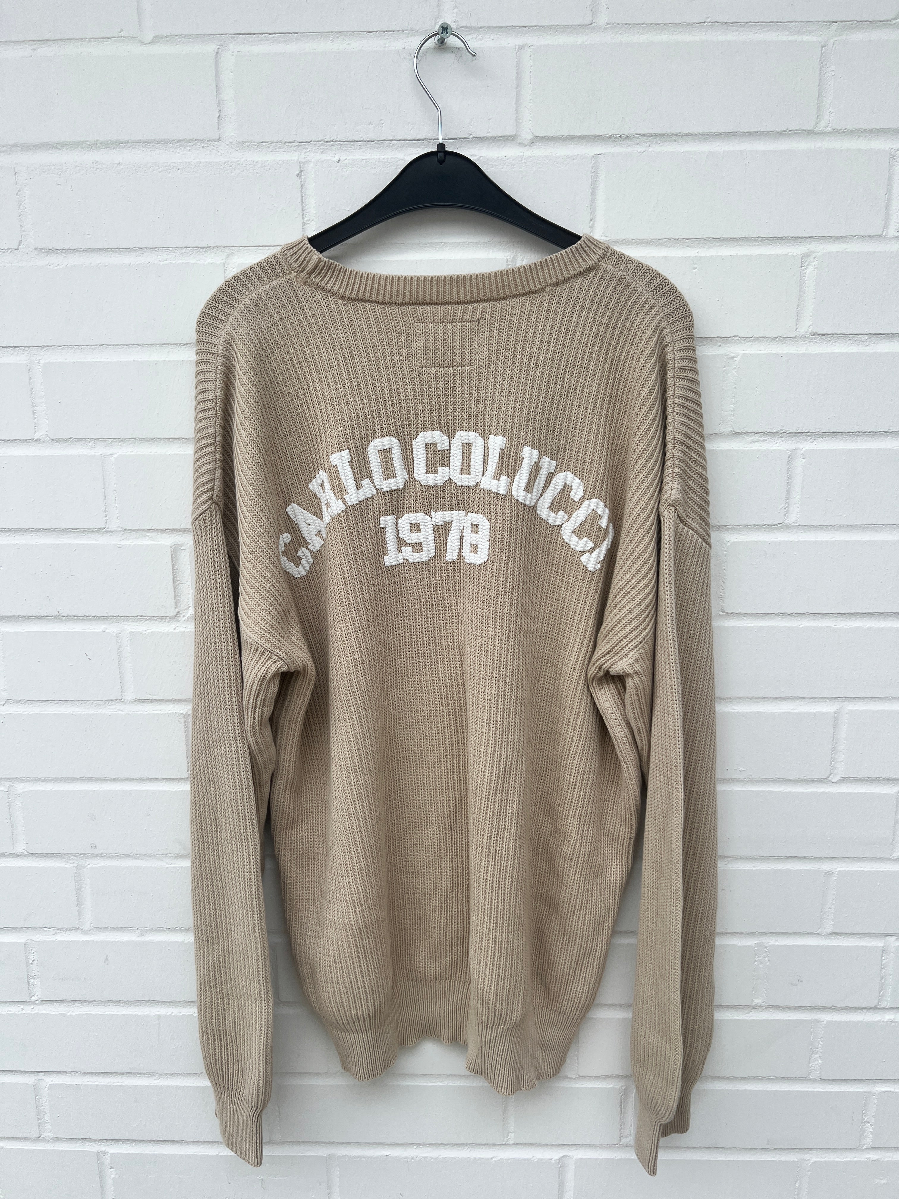 (51) Carlo Colucci Strickpullover beige Rücken Gummiprint