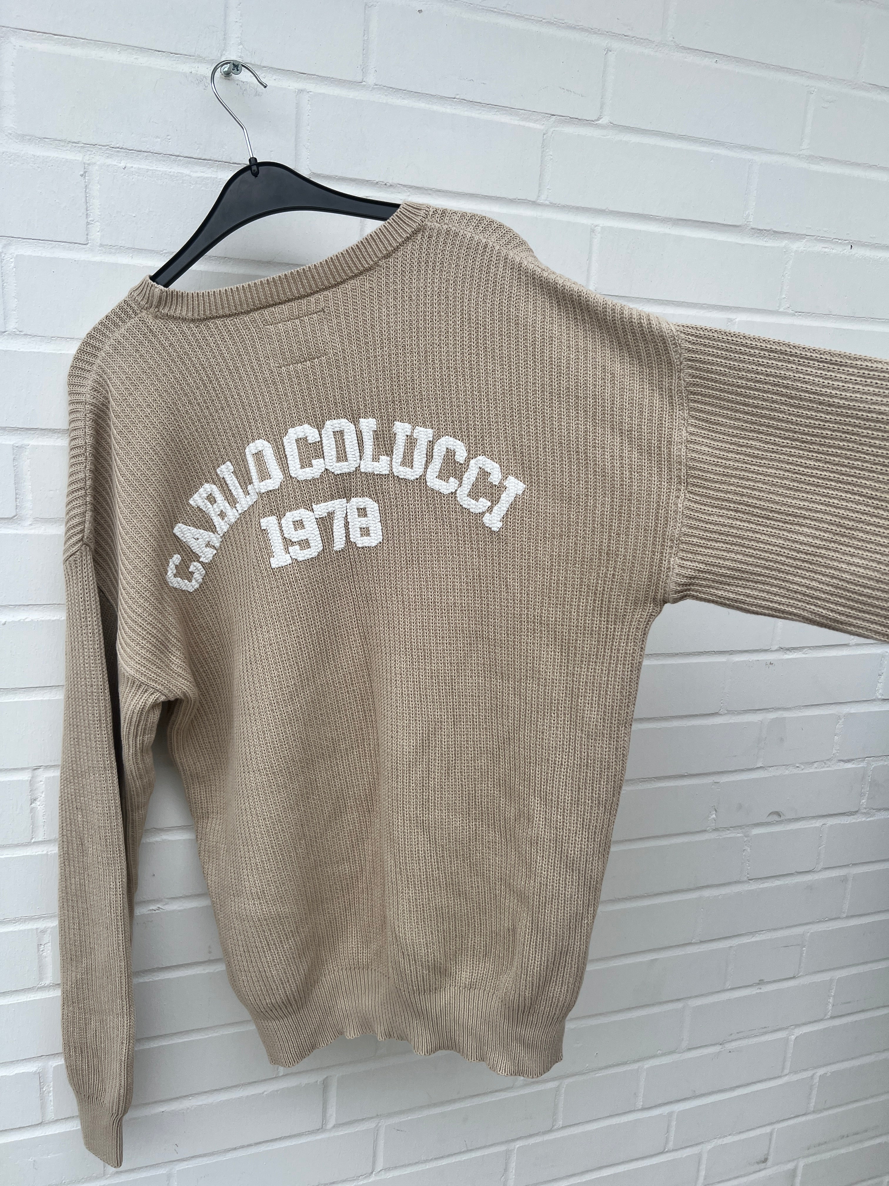 (51) Carlo Colucci Strickpullover beige Rücken Gummiprint
