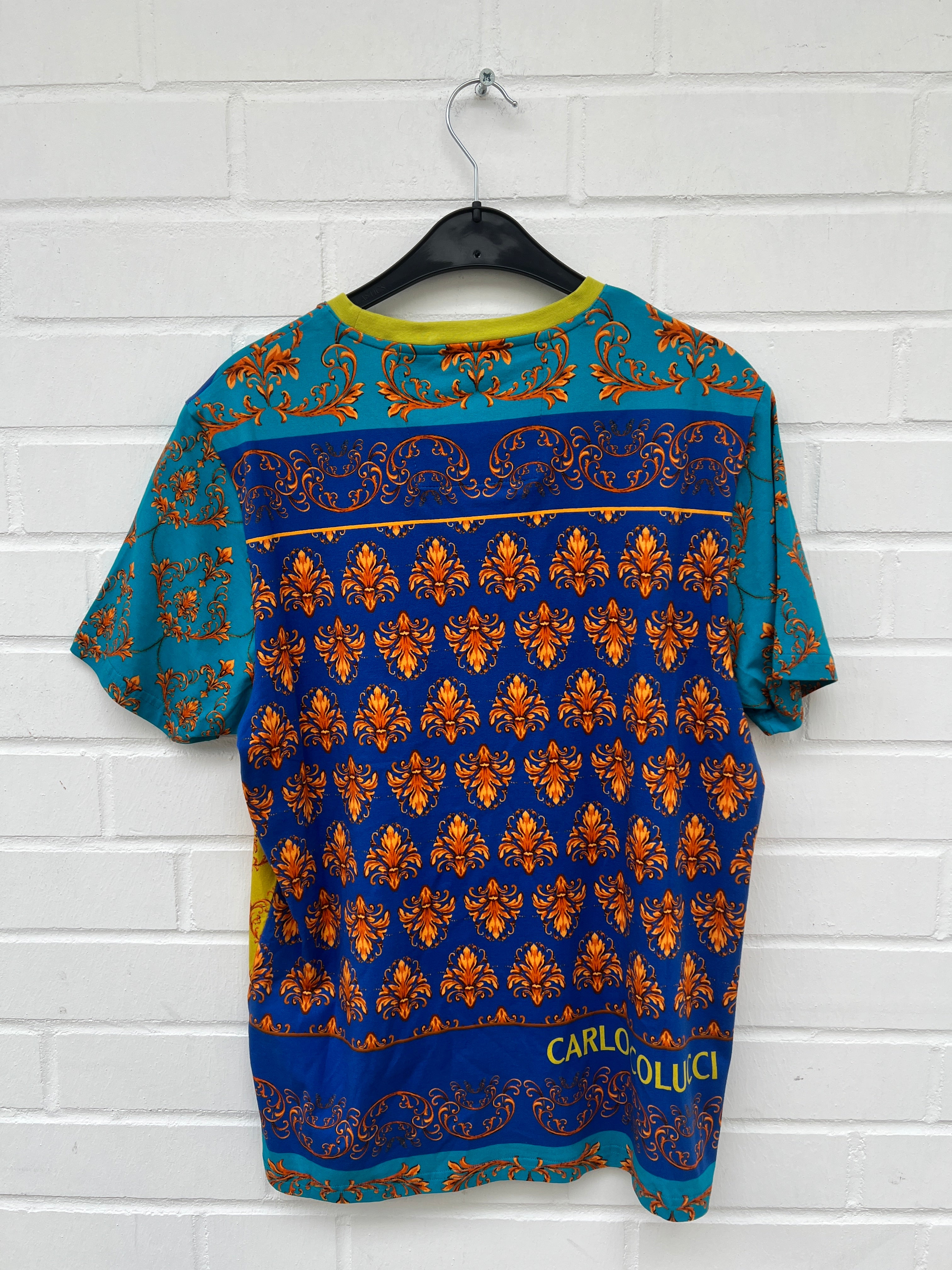 (56) Carlo Colucci Tshirt bunt