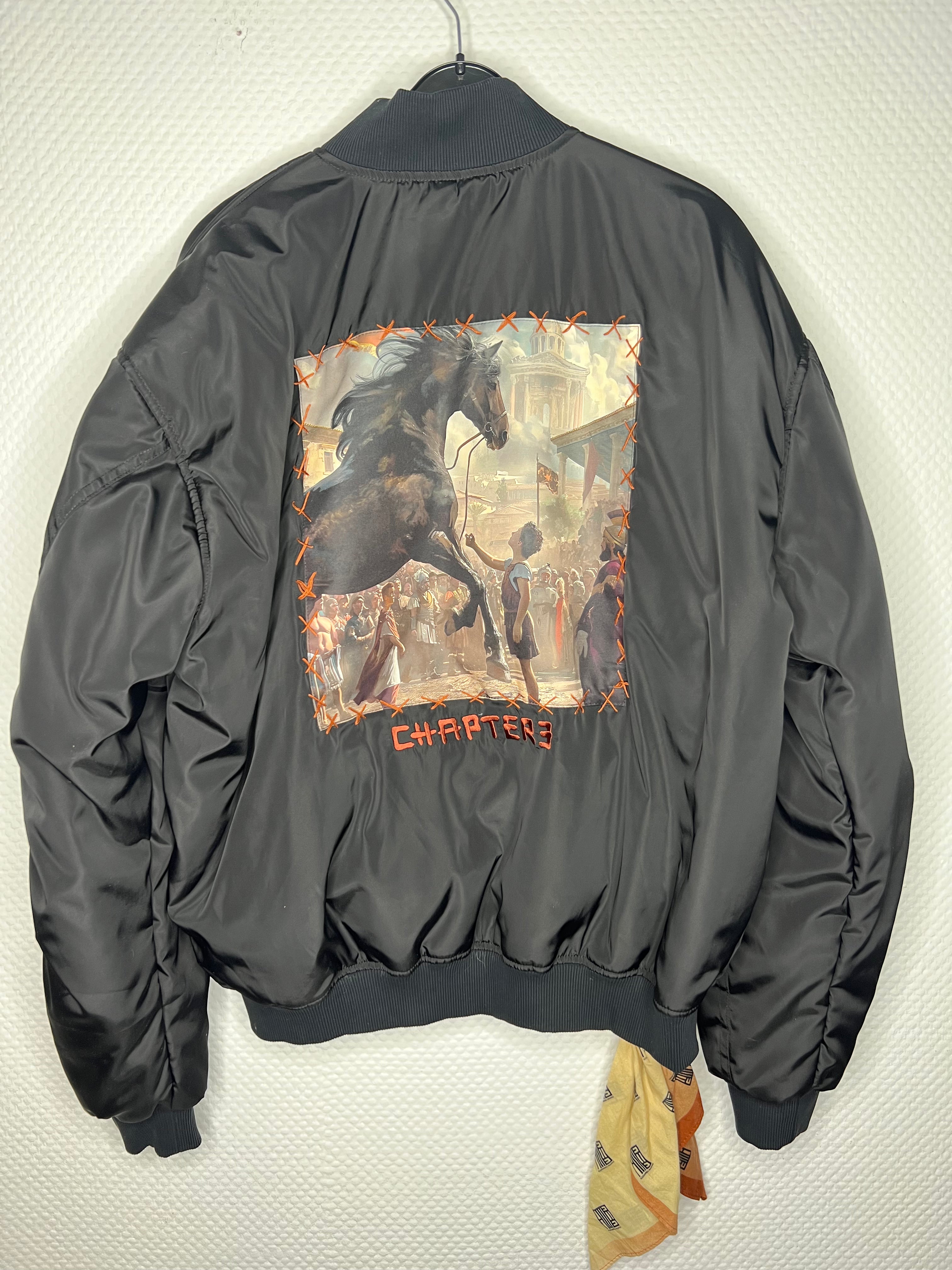 (46) Alessandro Magno Bomberjacke Schwarz Pferd Chapter3