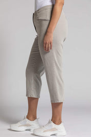 (U41) Ulla Popken Capri Hose grau/weiß gestreift 747542 22