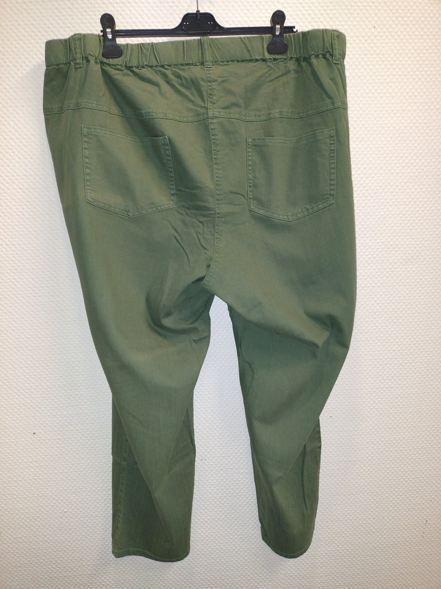 (U5) Ulla Popken Hose grün 692623 41