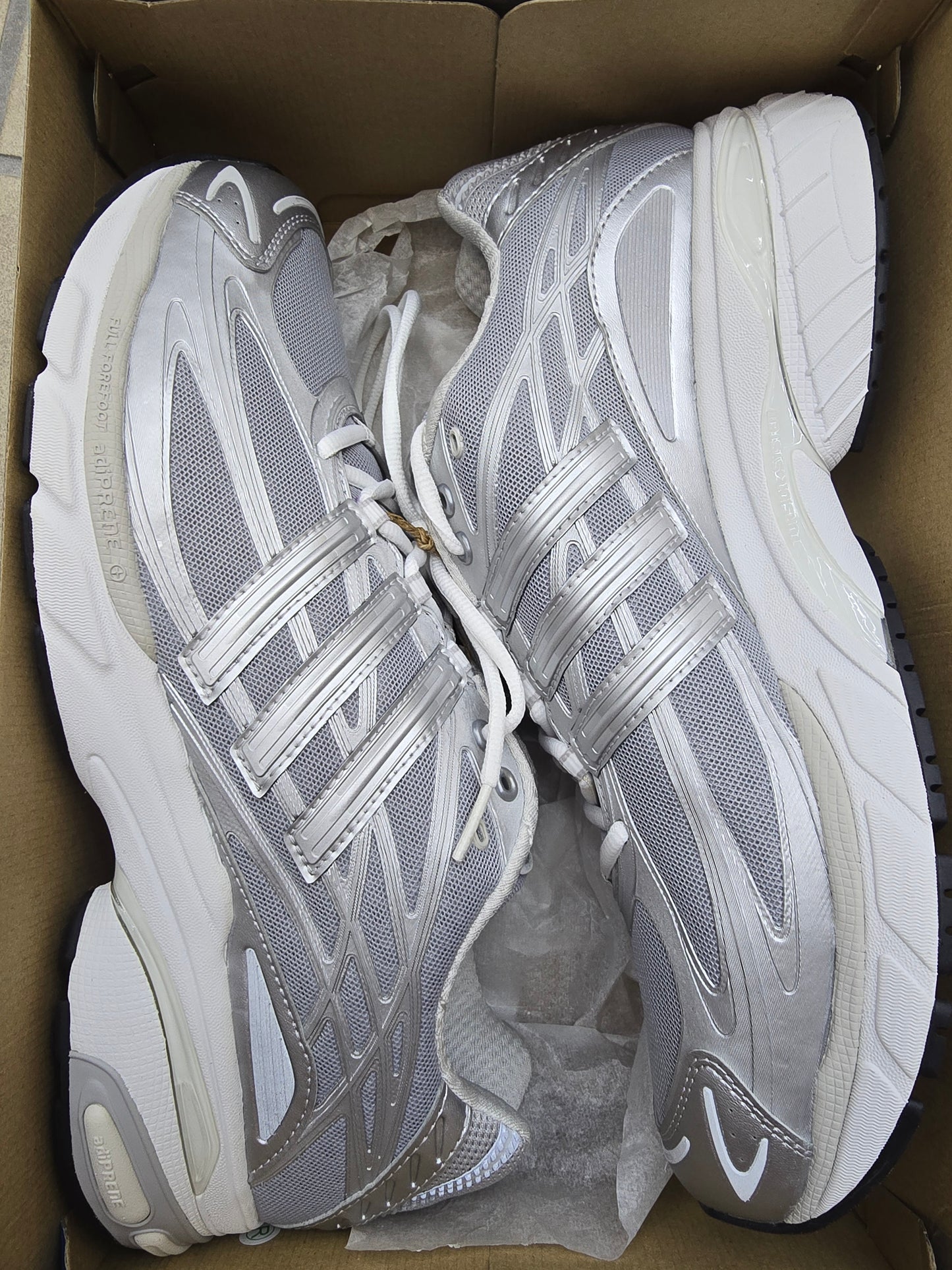 Adidas Sneaker grau silber Gr 47 1/3