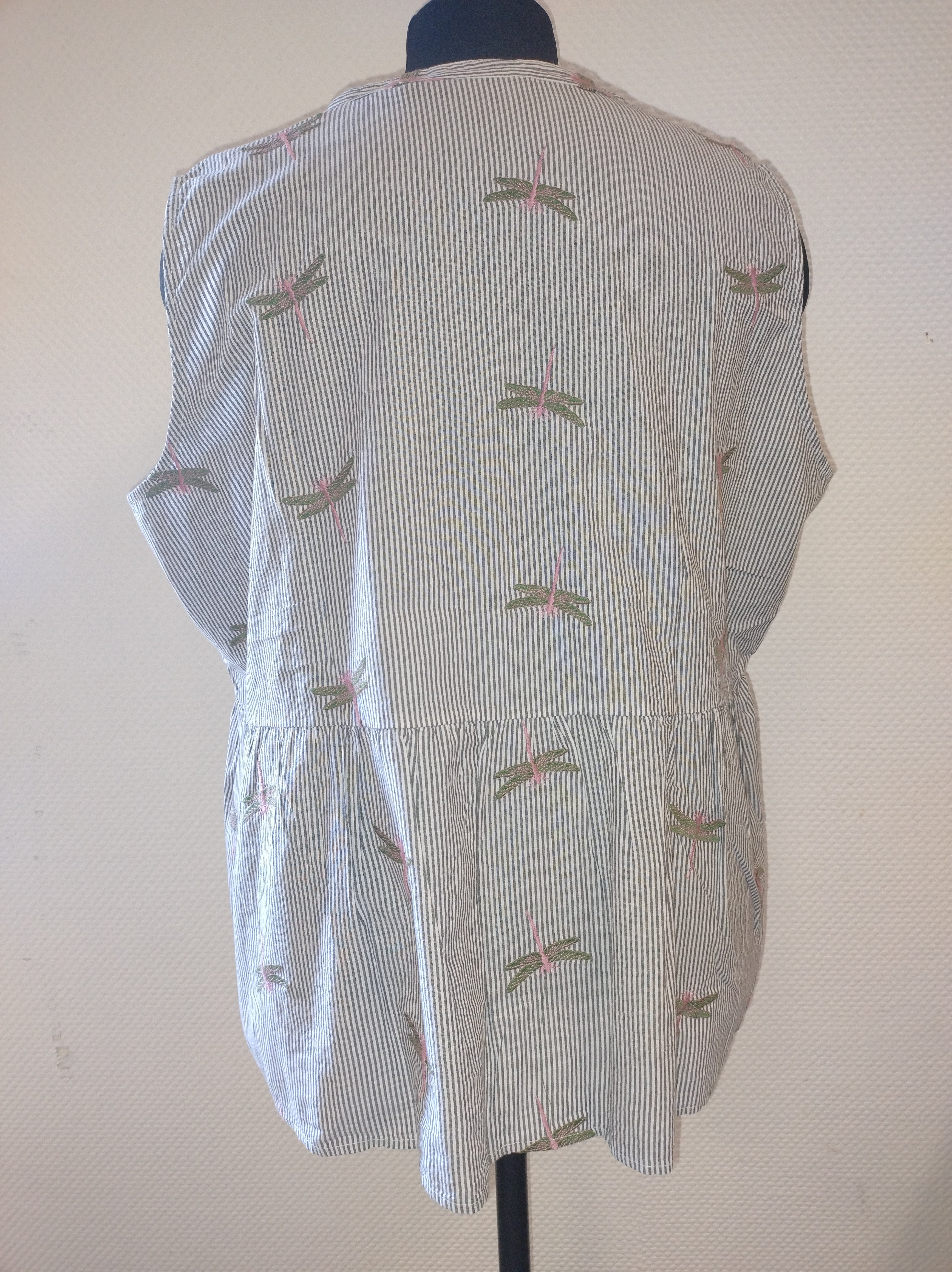 (U29) Ulla Popken Bluse Weiß/Grau gestreift libellenmuster 807098 130