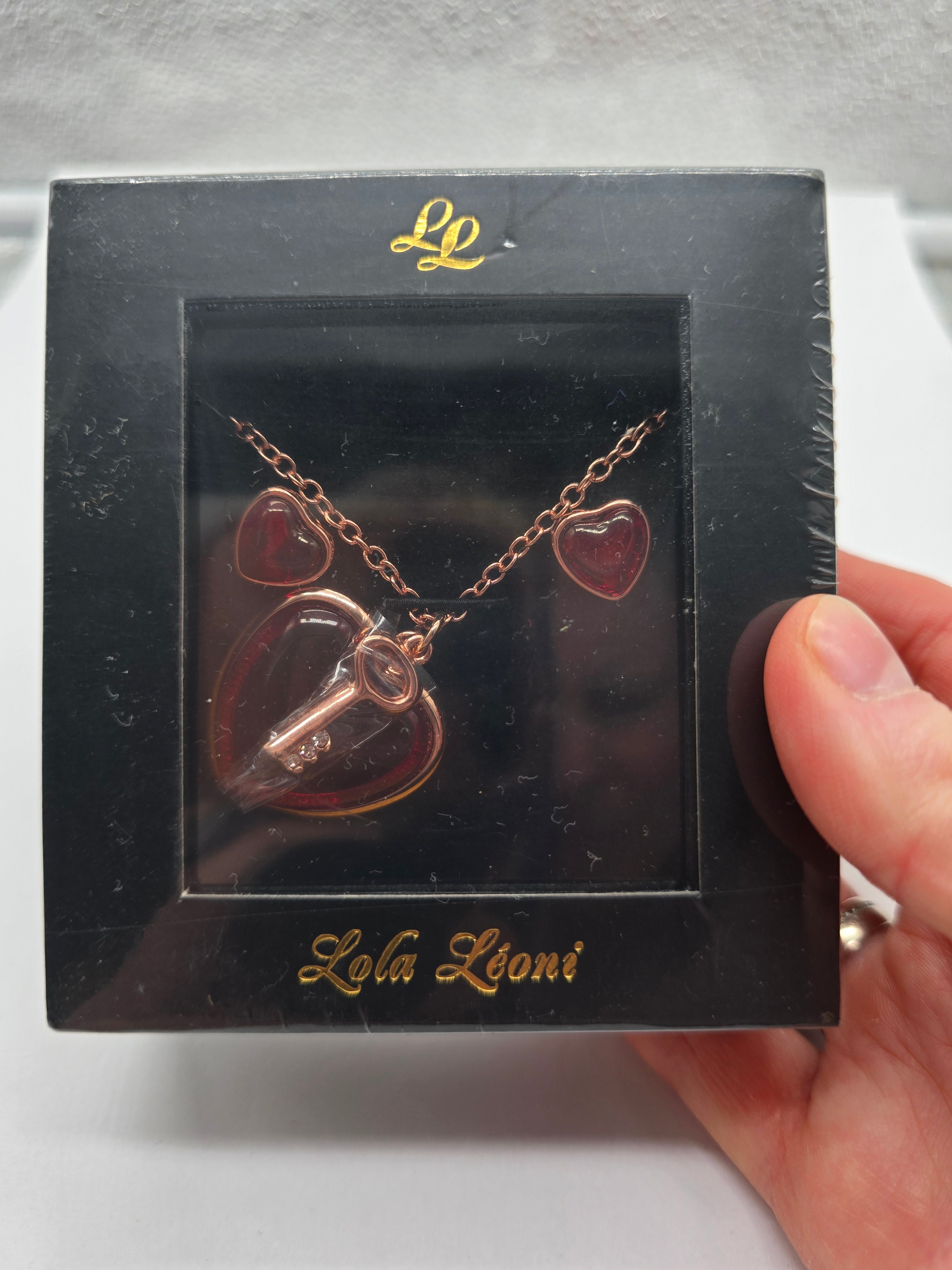 Lola Lèoni Halskette Herzen