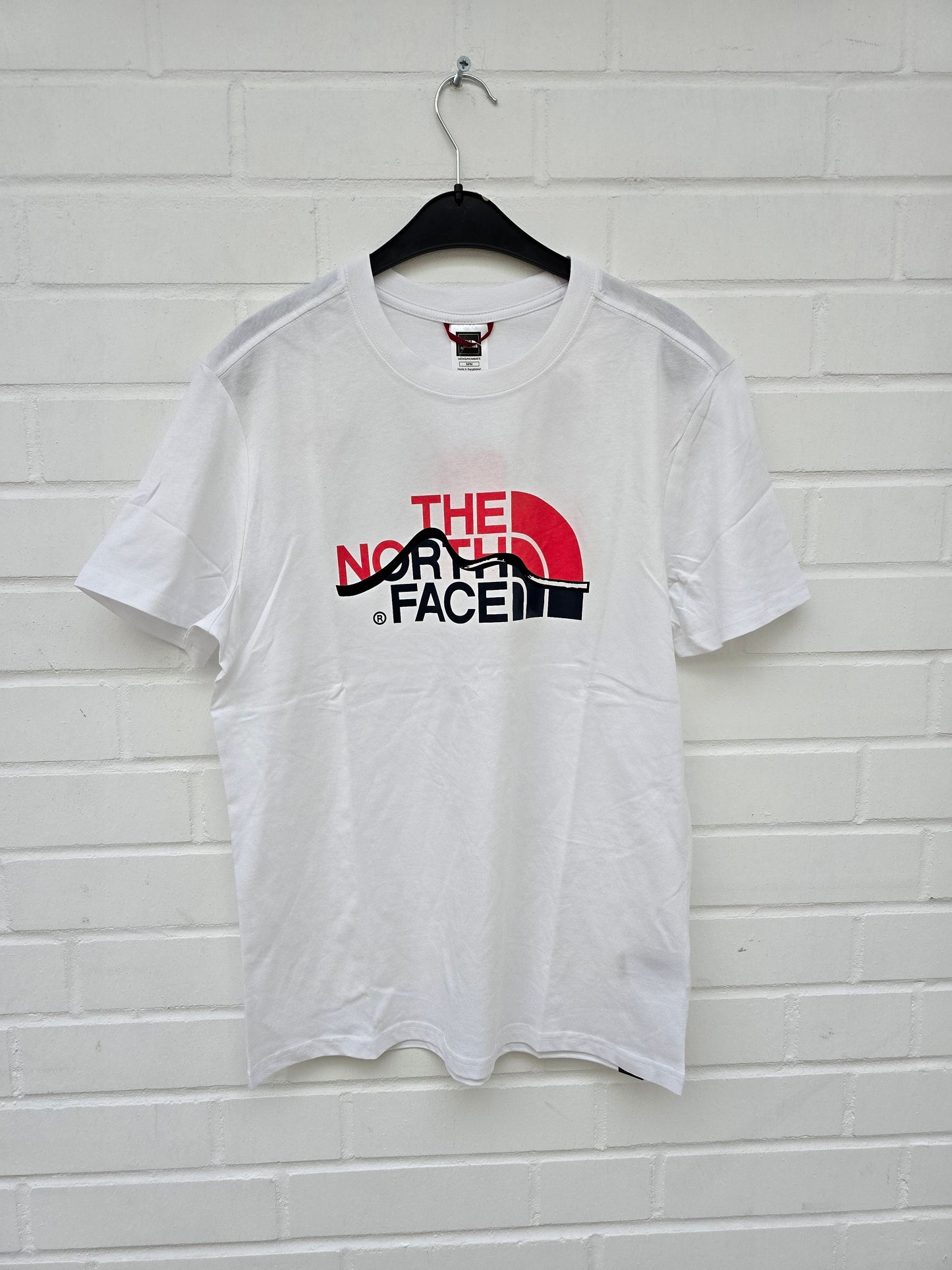 (29) The North Face Tshirt weiß rot Welle