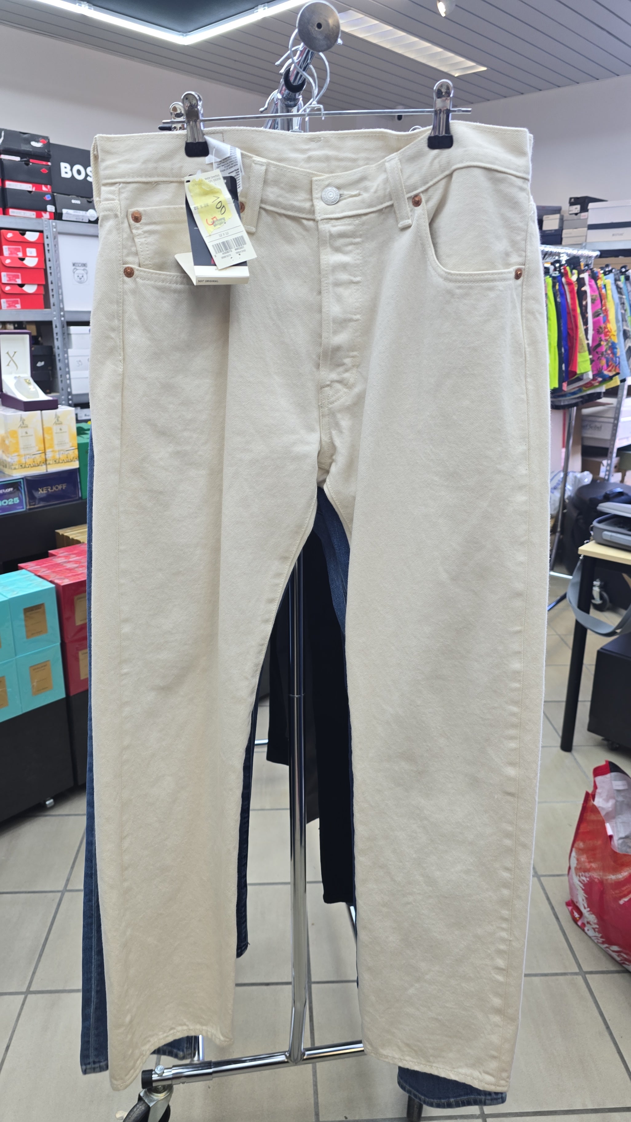 Nr 5 Levis Jeans 100€ 32/32
