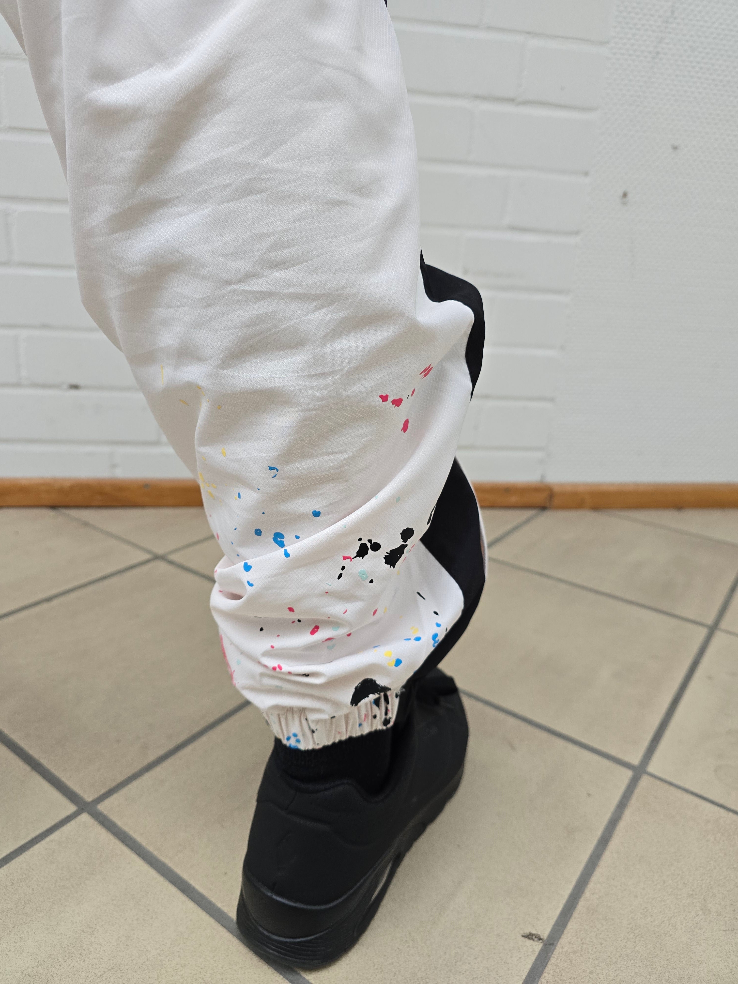 Original UVP 280€ Carlo Colucci  Jogging Anzug creme schwarz Farbspritzer