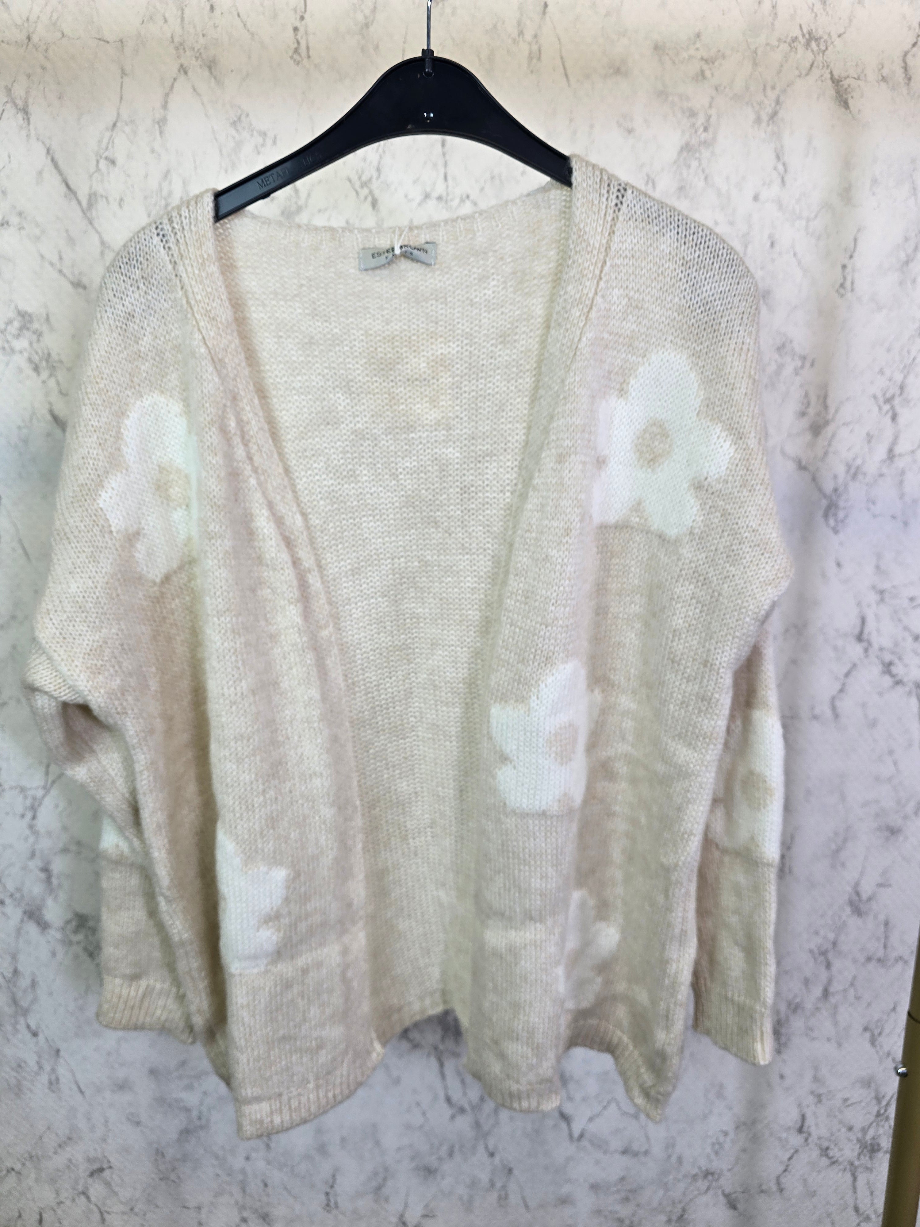 Blumen Kuschel Cardigan creme