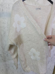 Blumen Kuschel Cardigan creme