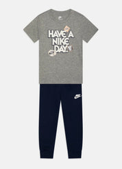 Nike Kinder Set Tshirt und Hose Jungen Kleidung 74/80 80/86