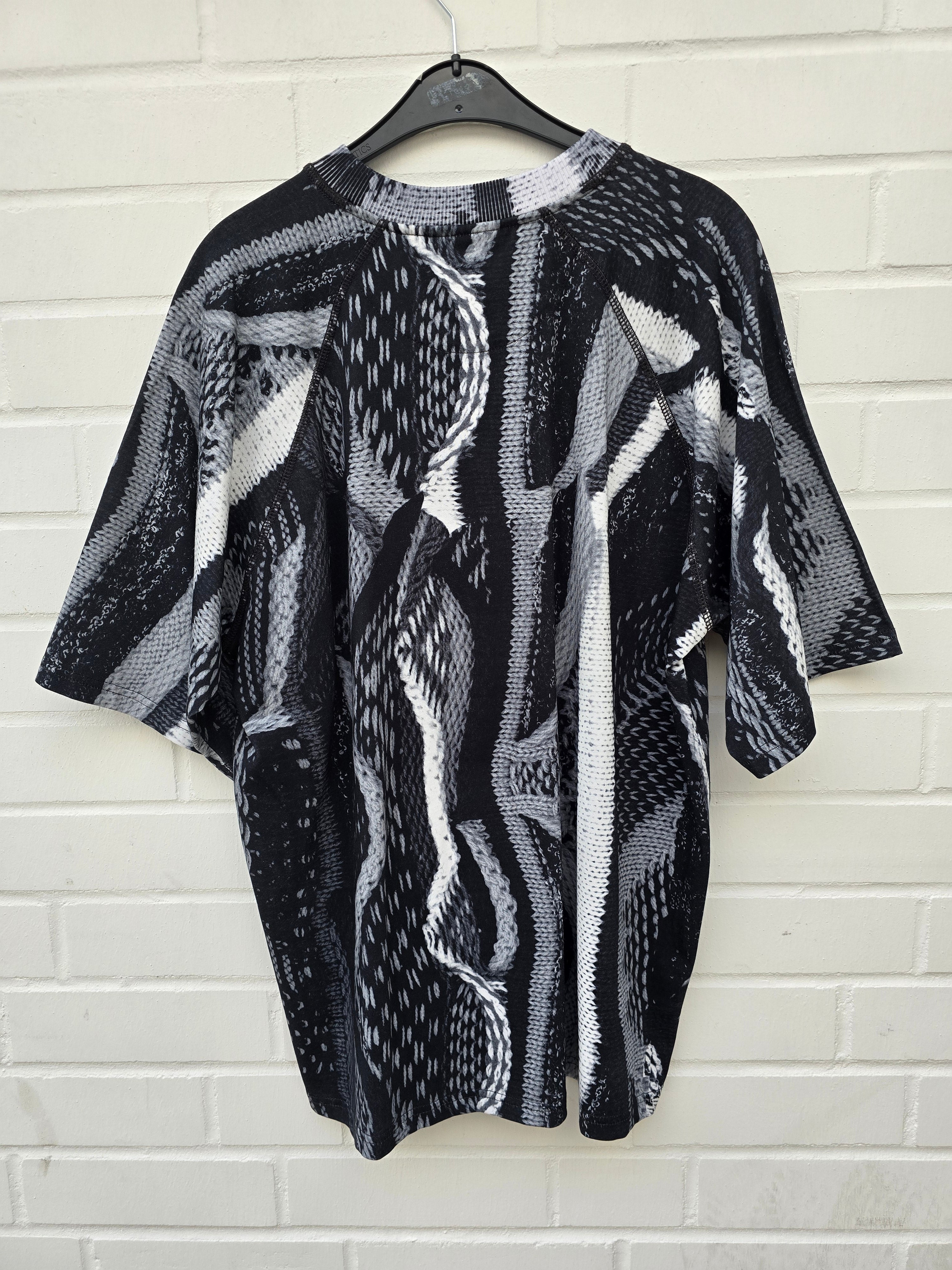 Carlo Colucci Tshirt schwarz weiß 3d Optik