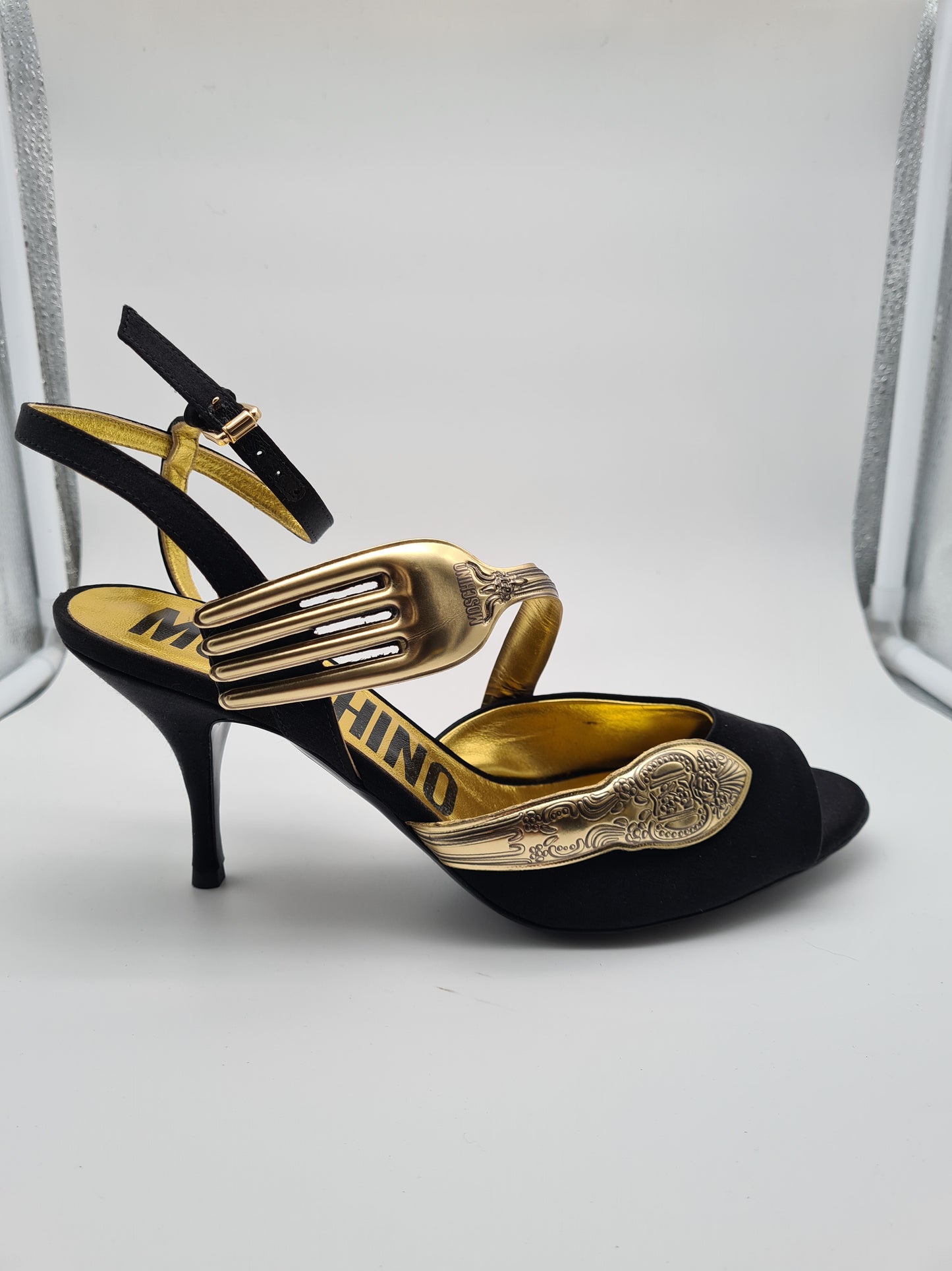 MOSCHINO High Heels Riemen Sandalette gold Besteck Gabel Löffel