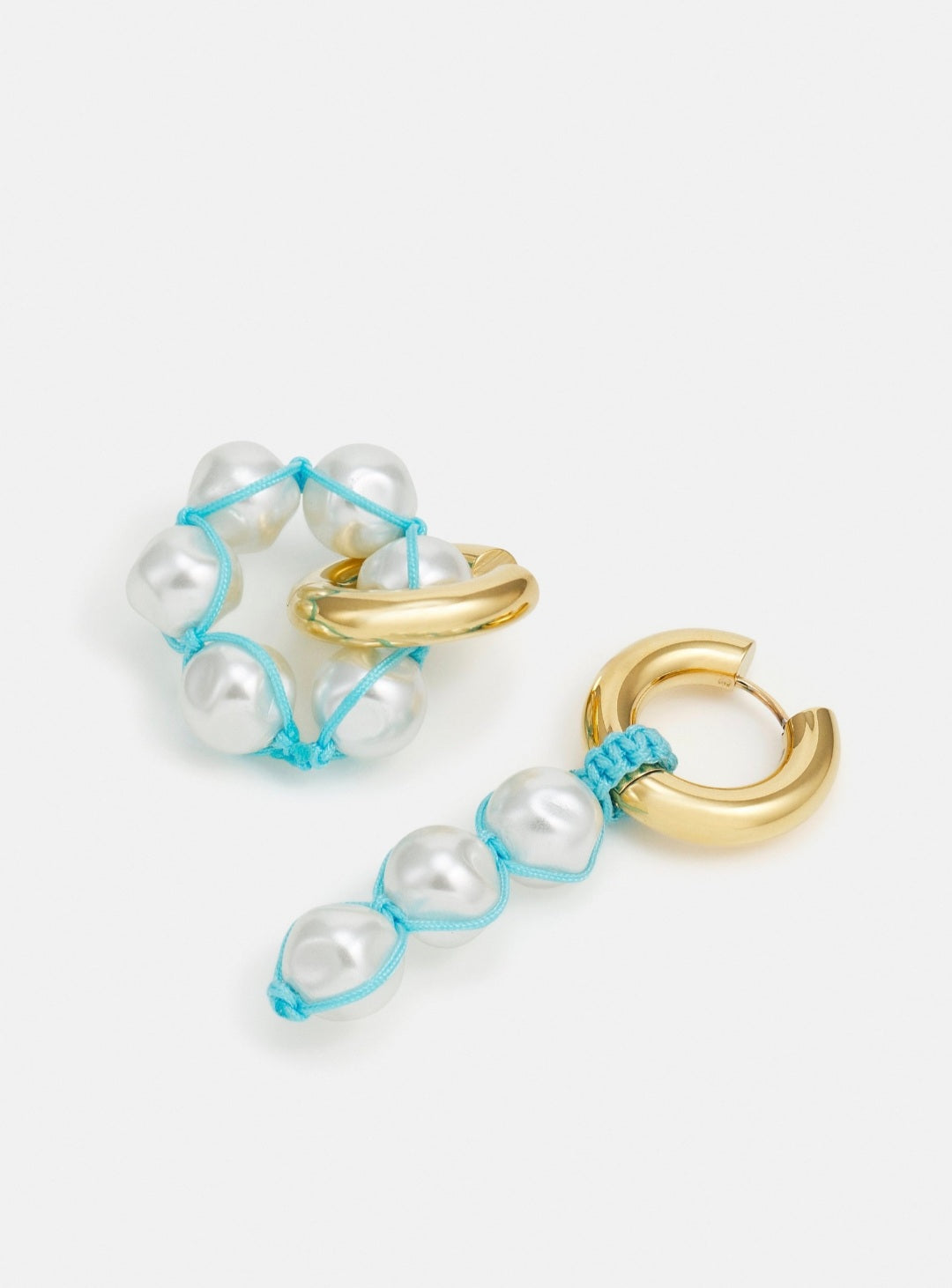 TIMELESS PEARLY Ohrringe Perlen weiß blau gold